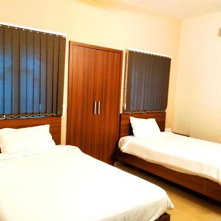 Aspire Maradu Hotel Kochi Exterior foto
